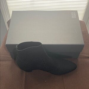 Eileen Fisher Black Knit Socks